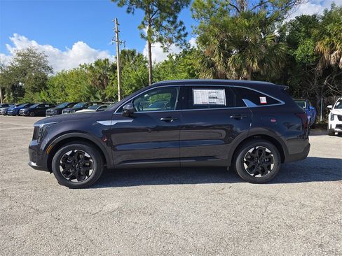 New 2026 Kia Sorento S image 5