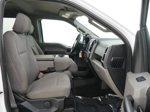 Used 2019 Ford F150 XLT AWD/4WD image 11
