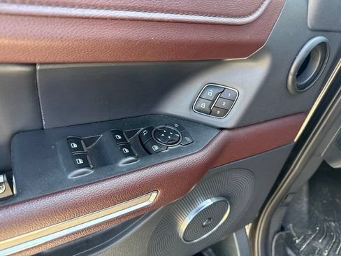 Used 2024 Ford Expedition Max Limited AWD/4WD image 10