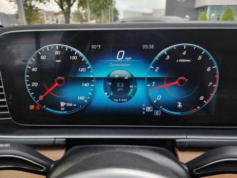 Used 2021 Mercedes-Benz GLE 350 4MATIC image 14