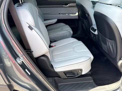 Used 2025 Hyundai Palisade SEL FWD image 15