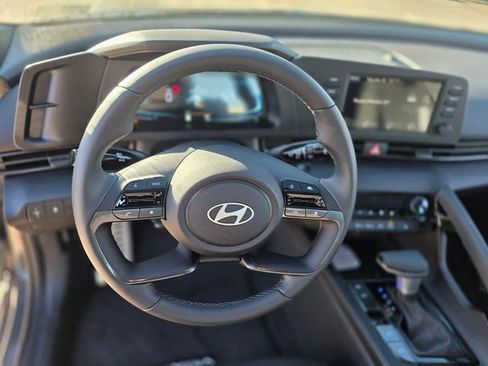 New 2026 Hyundai Elantra SEL Sport Premium FWD image 18
