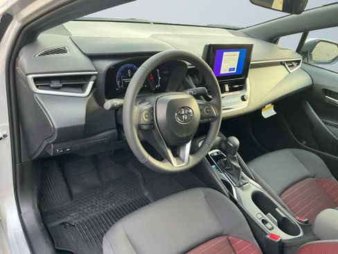 Used 2026 Toyota Corolla SE FWD image 11