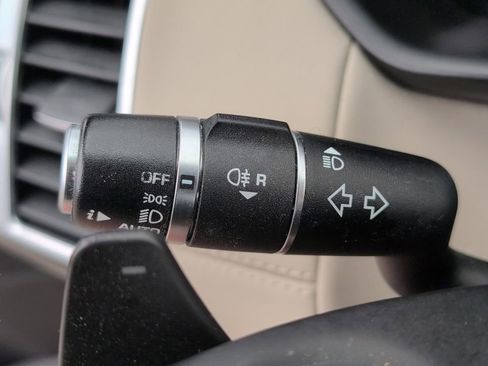 Used 2019 Land Rover Discovery HSE AWD/4WD image 27