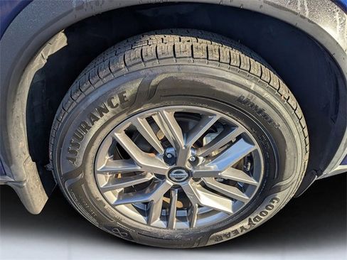 Used 2021 Nissan Rogue S image 11