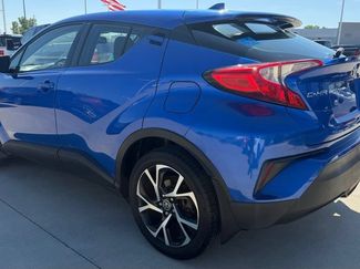 Used 2018 Toyota C-HR XLE FWD video 3