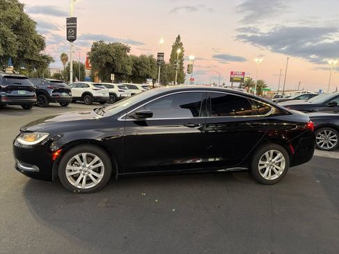 Used 2015 Chrysler 200 Limited w/ Convenience Group FWD image 2