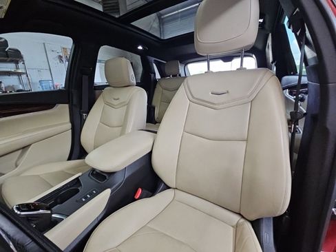 Used 2019 Cadillac XT5 Luxury AWD/4WD image 23
