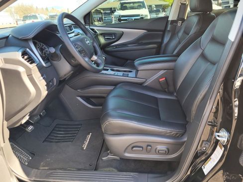 Used 2024 Nissan Murano SV w/ SV Midnight Edition Package image 10