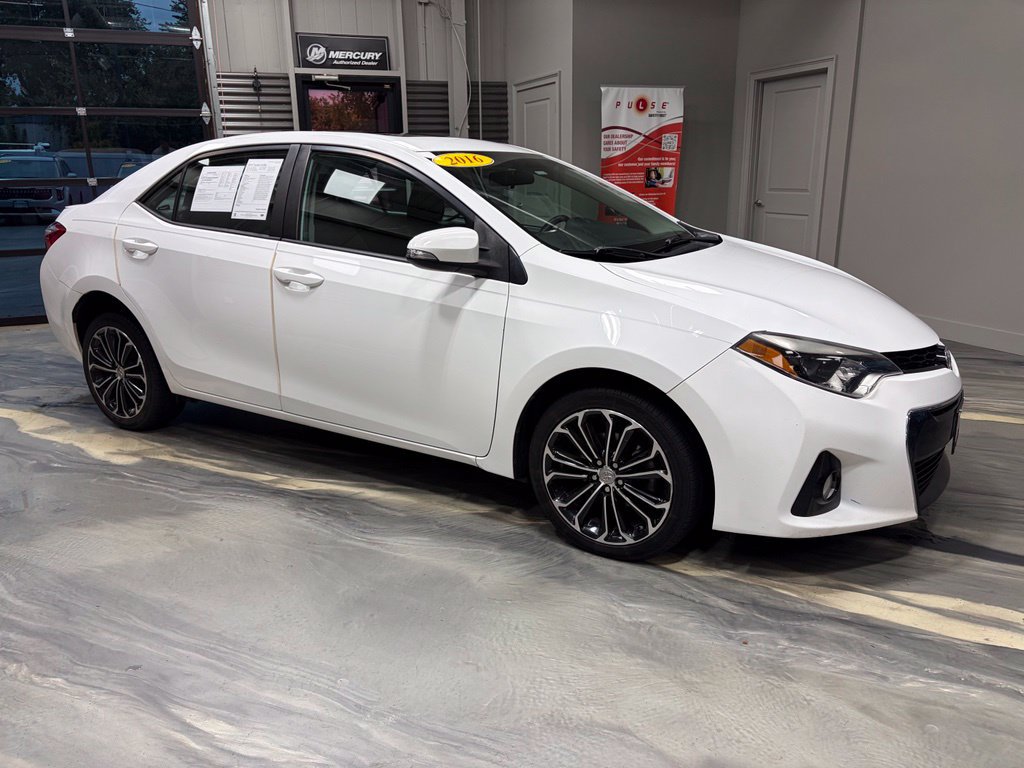 Used 2016 Toyota Corolla S FWD image 28