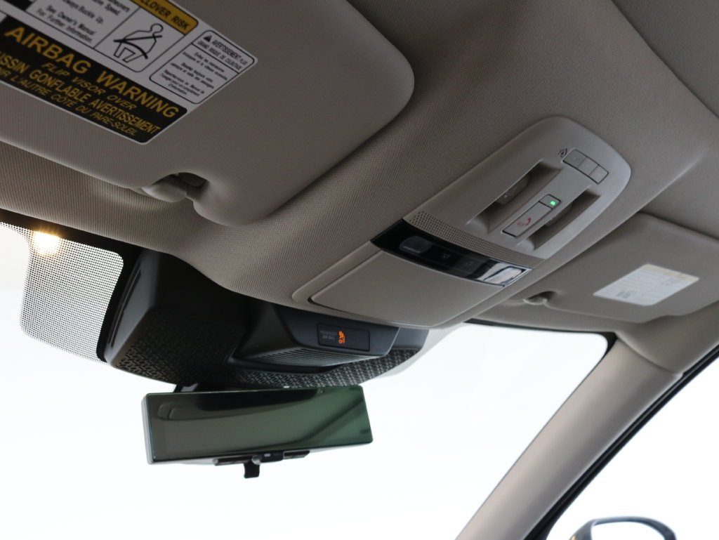 Used 2024 Nissan Ariya AWD image 13