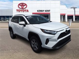 Used 2025 Toyota RAV4 XLE FWD video 1