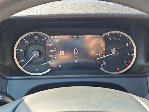 Used 2023 Land Rover Range Rover Velar R-Dynamic S image 34