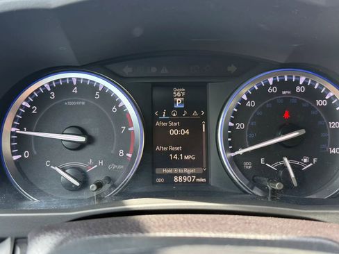 Used 2016 Toyota Highlander XLE image 18