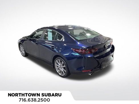 Used 2019 MAZDA MAZDA3 Sedan w/ Preferred Package image 8
