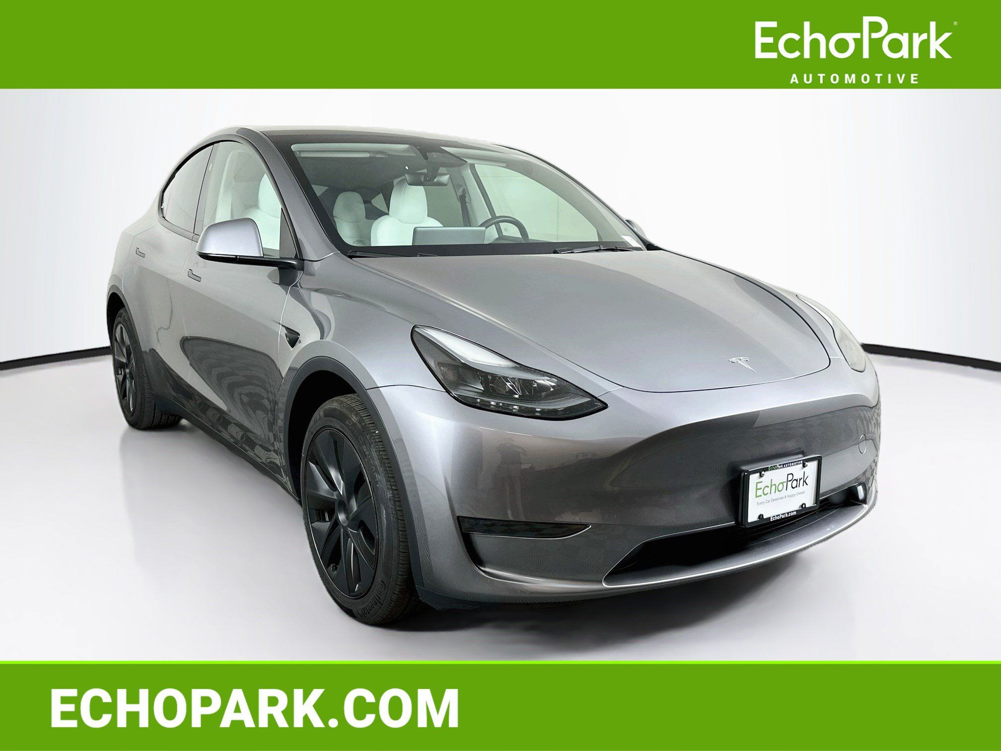 Used 2025 Tesla Model Y Long Range RWD image 1