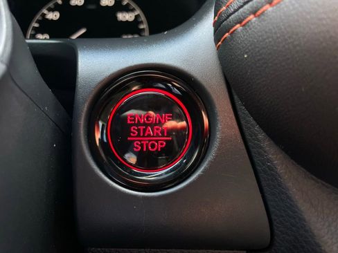 Certified 2025 Honda HR-V Sport image 21