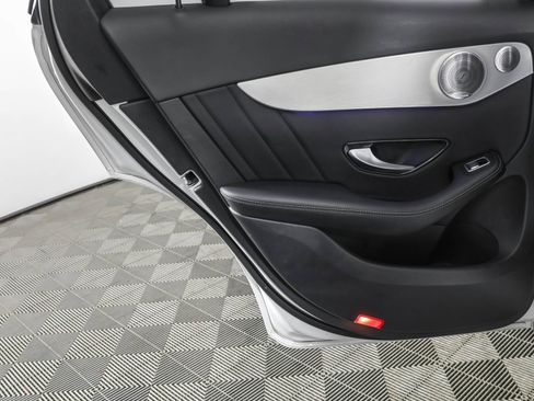 Used 2020 Mercedes-Benz GLC 300 4MATIC image 37