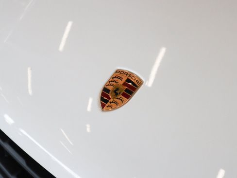 Certified 2026 Porsche Macan AWD/4WD image 19