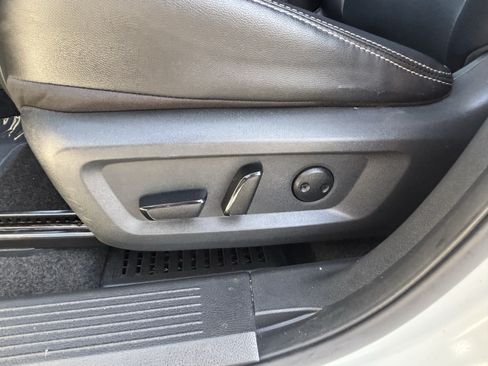 Used 2023 Nissan Rogue SL w/ SL Premium Package FWD image 15