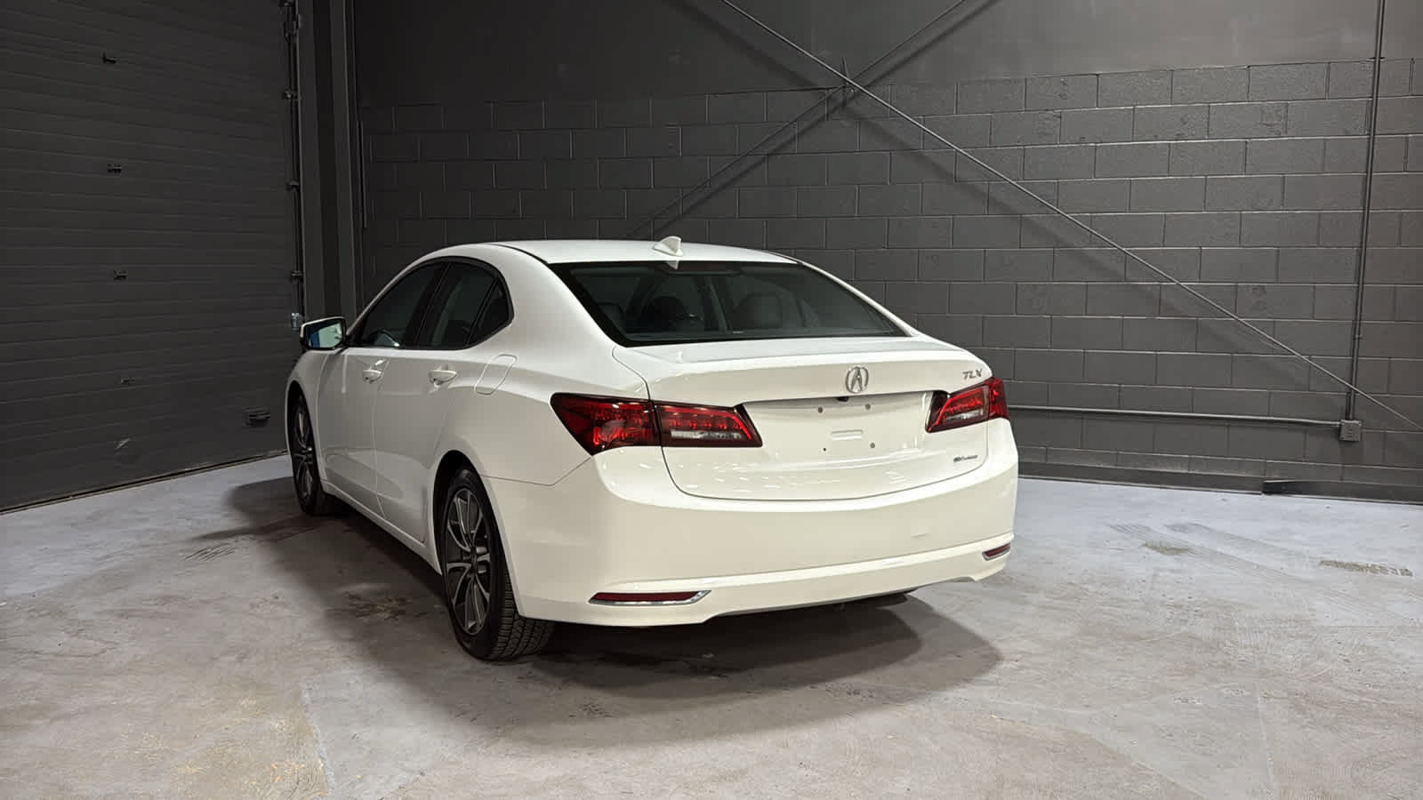 Used 2016 Acura TLX w/ Technology Package AWD/4WD image 6