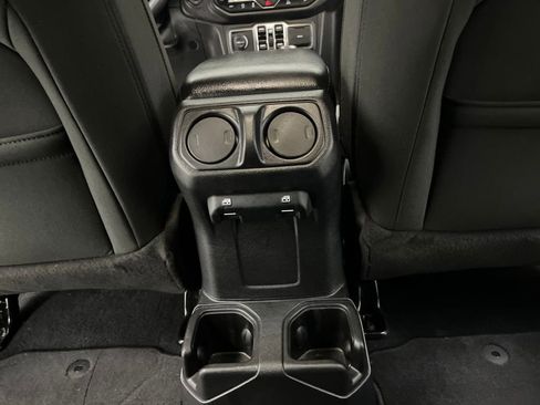Used 2023 Jeep Wrangler Altitude image 19