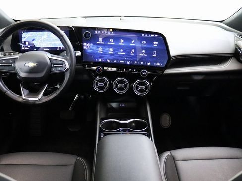 Used 2024 Chevrolet Blazer EV LT image 8