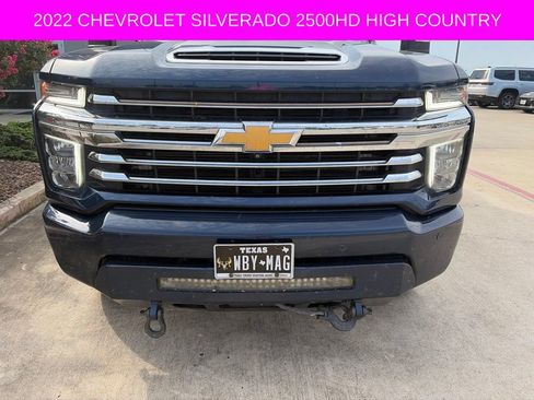 Used 2022 Chevrolet Silverado 2500 High Country w/ Technology Package AWD/4WD image 3
