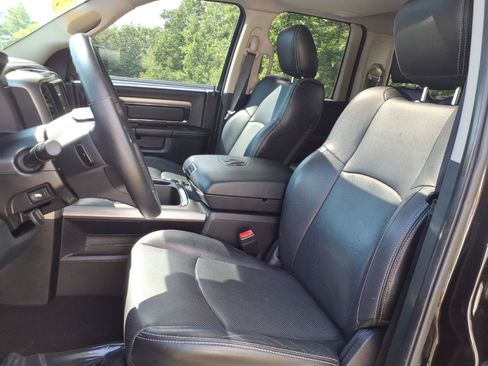 Used 2016 RAM 1500 Sport w/ Black Ram 1500 Sport Group AWD/4WD image 7