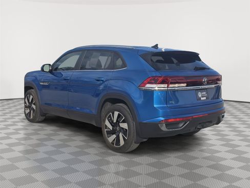 Used 2024 Volkswagen Atlas Cross Sport SE AWD/4WD image 7