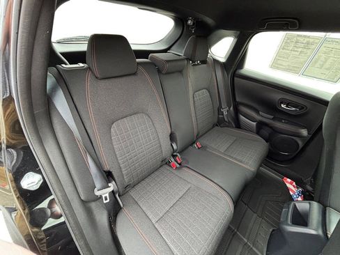 Used 2023 Honda HR-V Sport image 18
