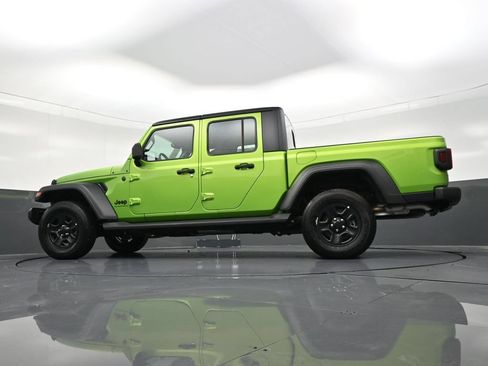 Used 2025 Jeep Gladiator Sport AWD/4WD image 24