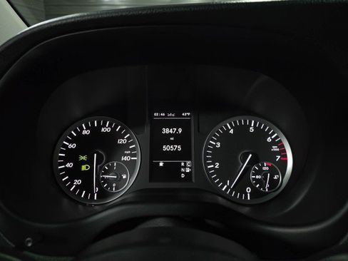 Used 2019 Mercedes-Benz Metris Passenger image 26