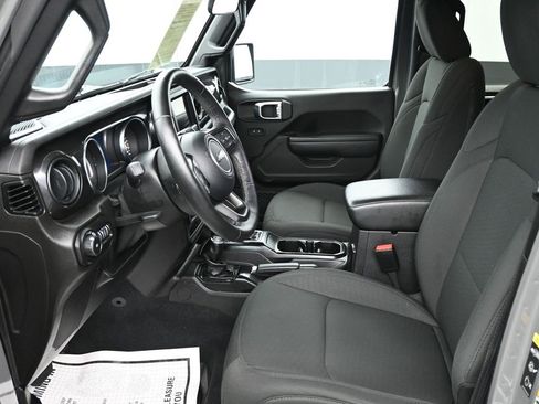 Used 2021 Jeep Wrangler Unlimited Sport image 15
