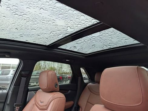 Used 2025 Cadillac XT5 Sportv w/ Technology Package image 15