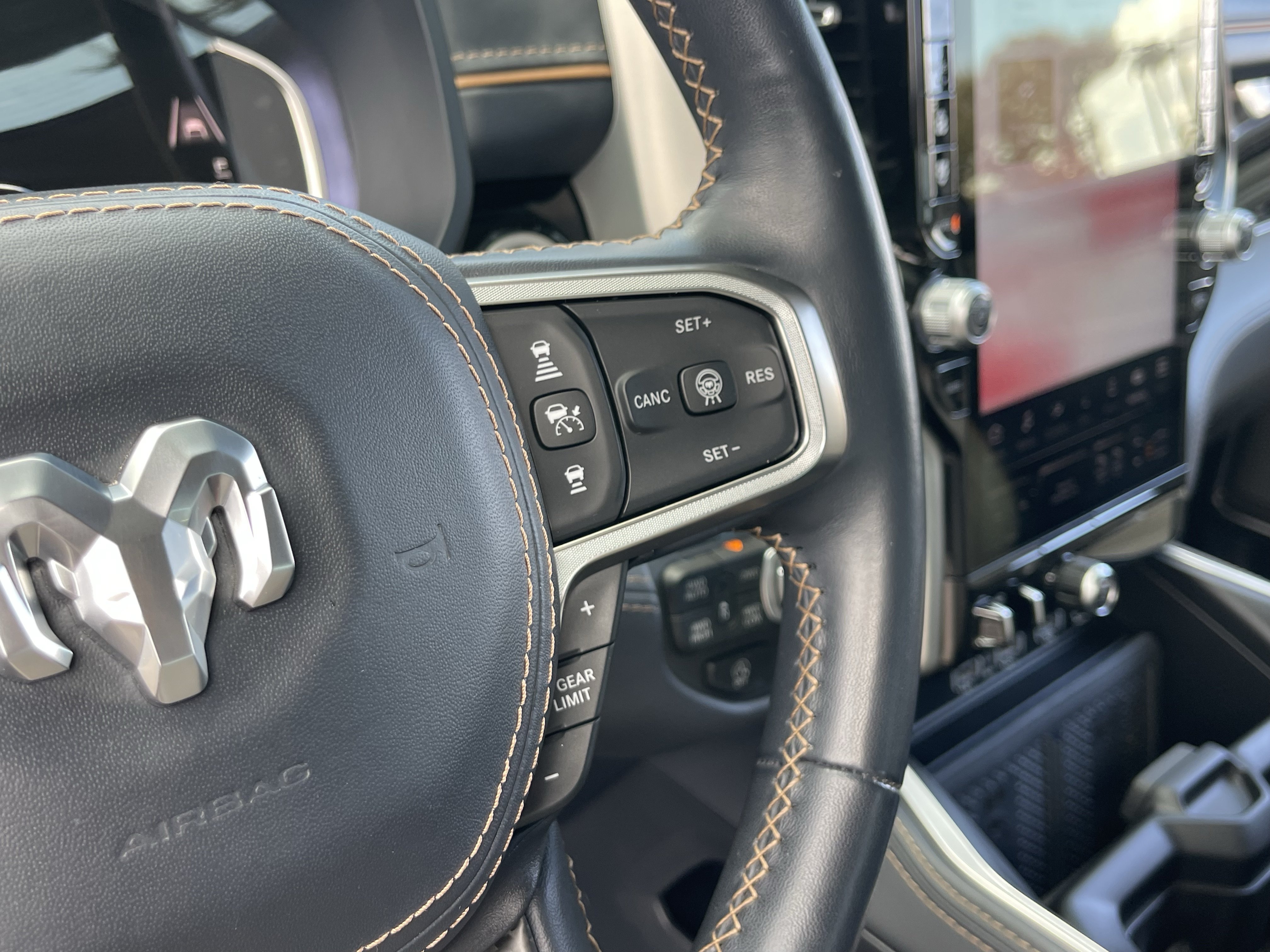 Certified 2025 RAM 1500 Tungsten w/ Trailer Tow Group AWD/4WD image 25