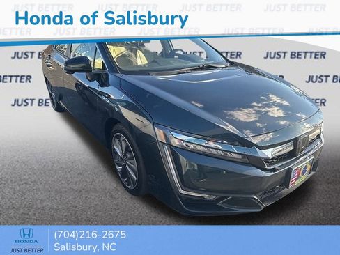 Used 2020 Honda Clarity Touring image 1