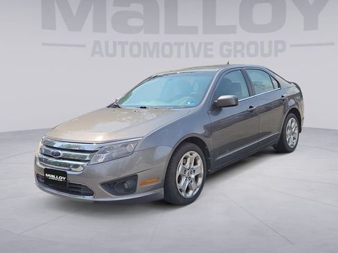 Used 2010 Ford Fusion SE FWD image 1
