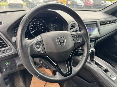Used 2022 Honda HR-V Sport image 14