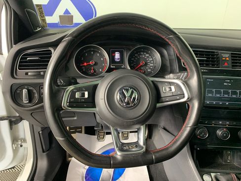 Used 2016 Volkswagen GTI SE w/ Lighting Package (SEL) FWD image 21