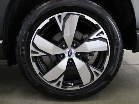 Used 2021 Subaru Forester Touring w/ Popular Package #2 image 9