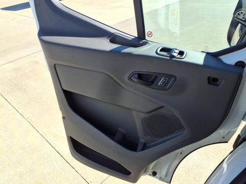 Used 2024 Ford Transit 250 Low Roof w/ Exterior Upgrade Package RWD image 17