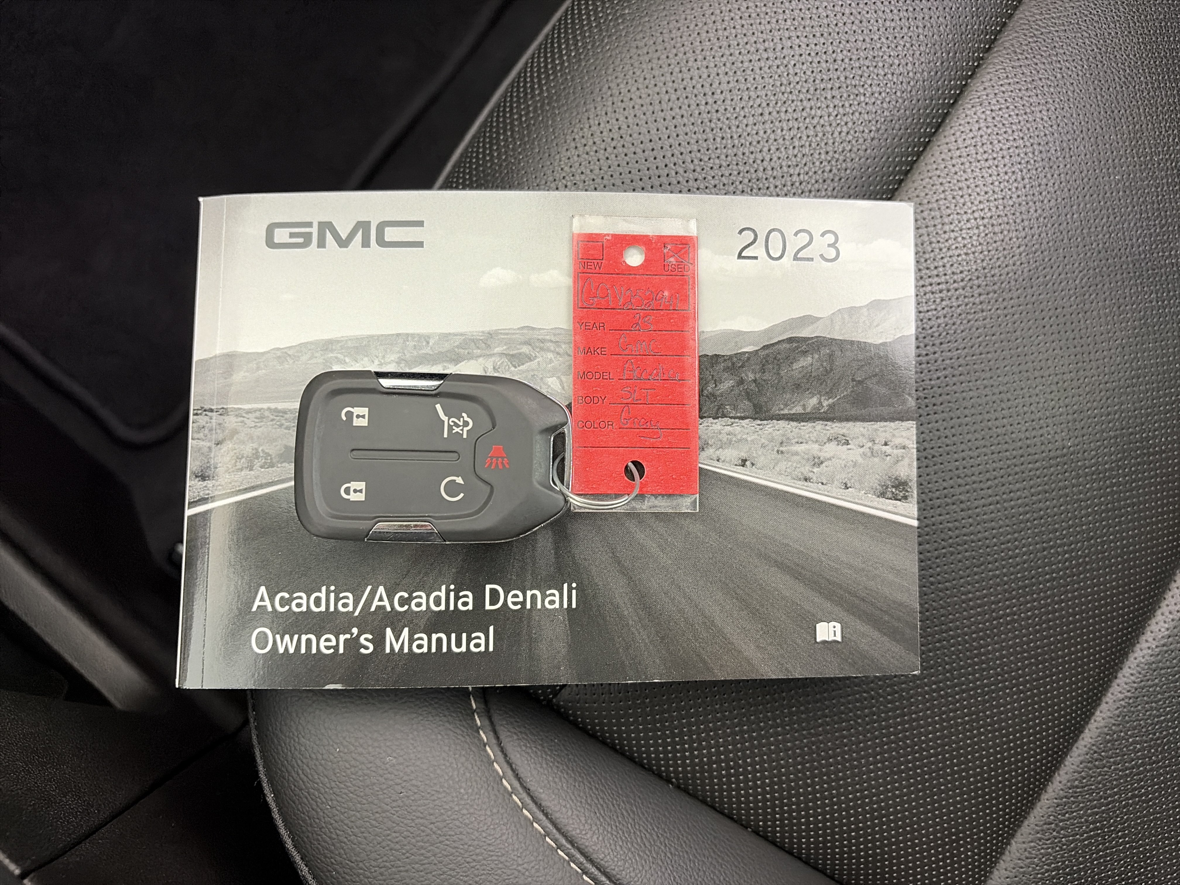 Certified 2023 GMC Acadia SLT AWD/4WD image 37