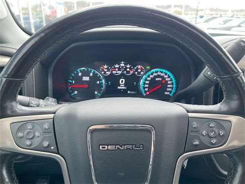 Certified 2018 GMC Sierra 2500 Denali w/ Duramax Plus Package image 11
