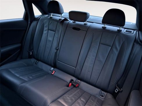 Used 2023 Audi A4 2.0T Premium Plus image 13