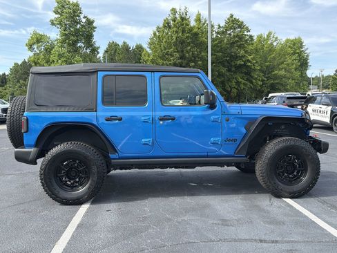 Used 2025 Jeep Wrangler Unlimited Sport AWD/4WD image 28
