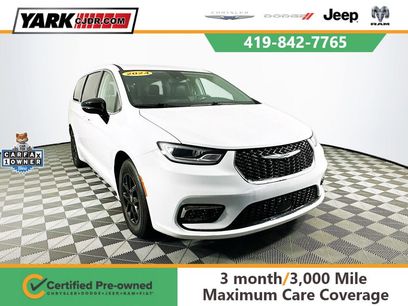 Certified 2024 Chrysler Pacifica Touring-L