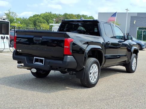 Used 2024 Toyota Tacoma SR AWD/4WD image 7