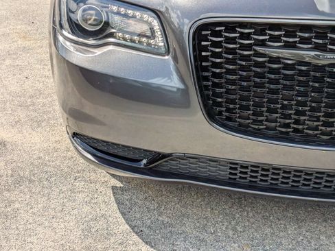 Used 2023 Chrysler 300 Touring w/ Sport Appearance Package RWD image 10