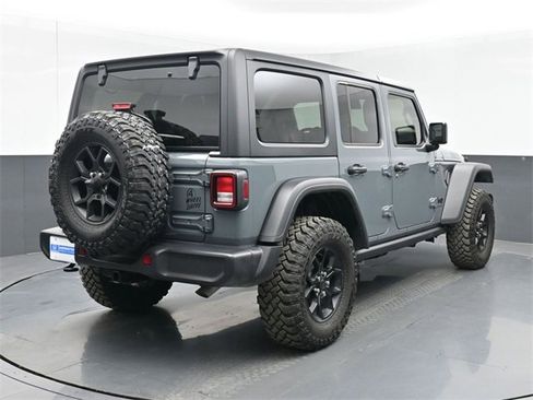 Used 2025 Jeep Wrangler Willys image 10
